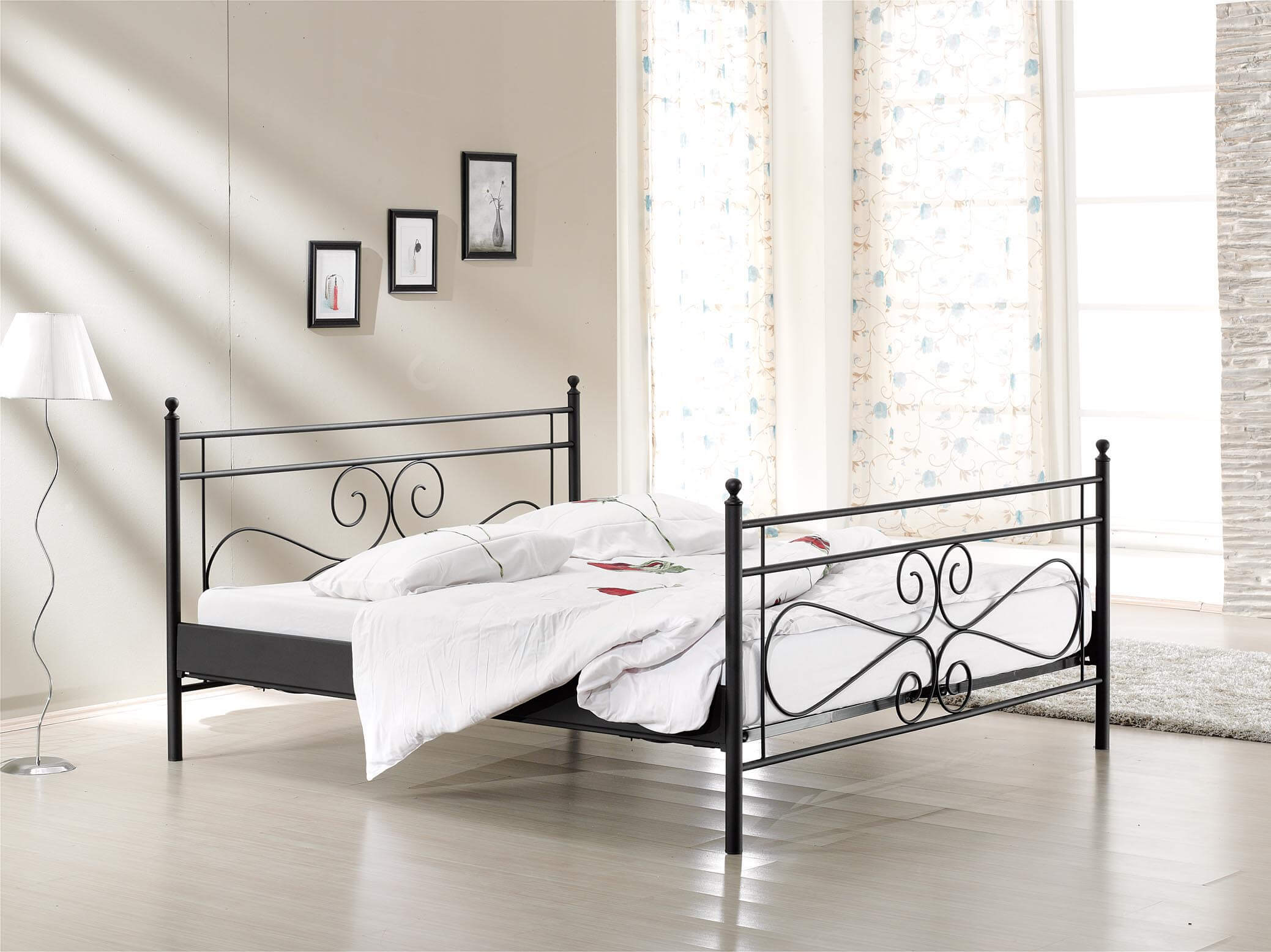 Metallic Bedstead 300