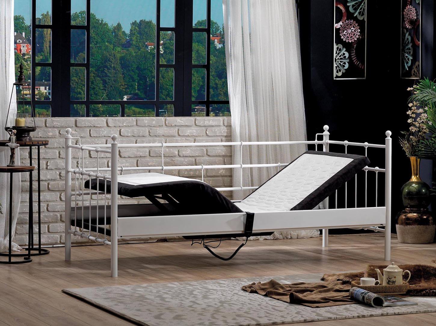 Lalas  Daybed With Adjustable Mechanism