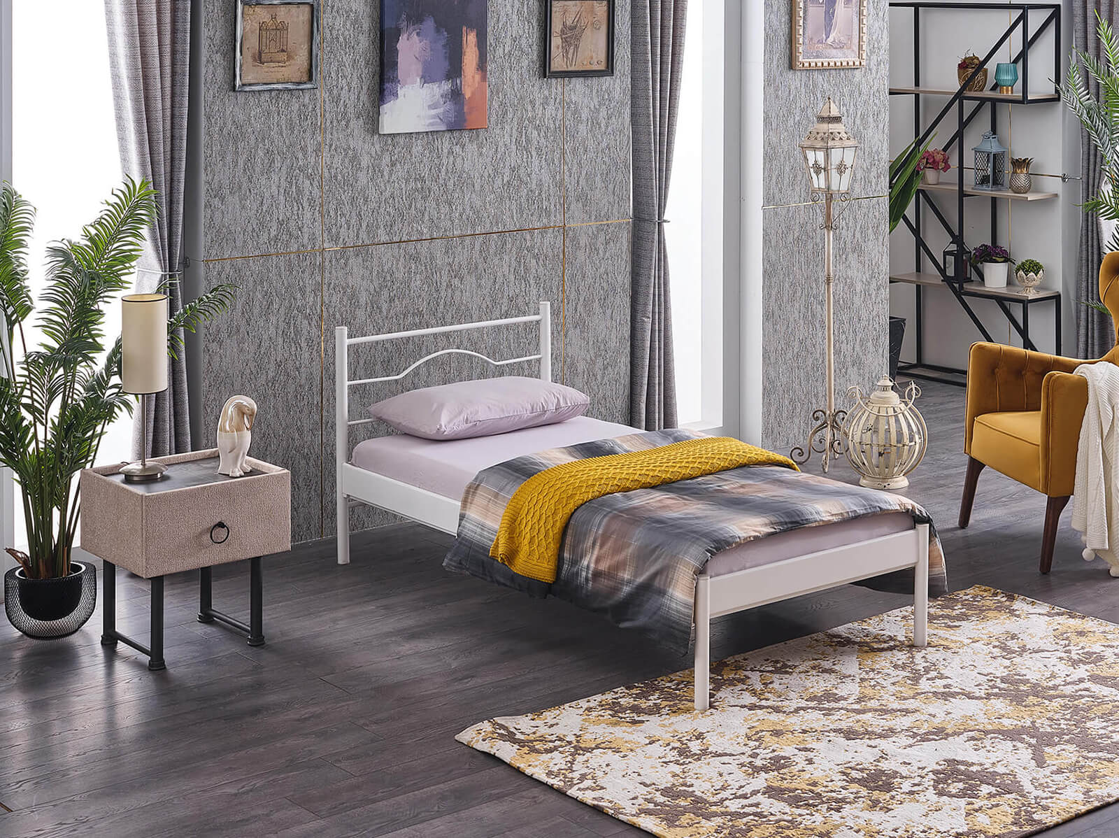 Myra Metallic Bedstead